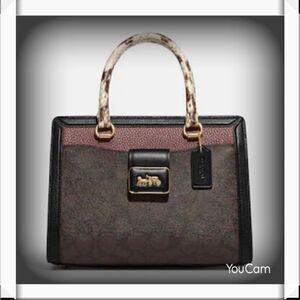 ❤️Coach Grace Carryall In Signature Coach Bag